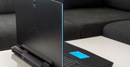 Laptop Dell Alienware 17 r5(Ảnh: PC Mag)